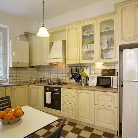 Acropolis Neoclassical Mansion By Yha Apartment